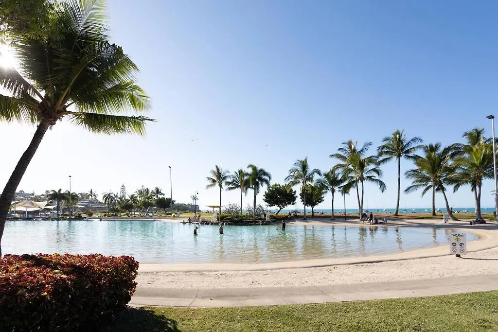 Airlie Sun & Sand Motel Accommodation #4 Airlie Beach Daire
